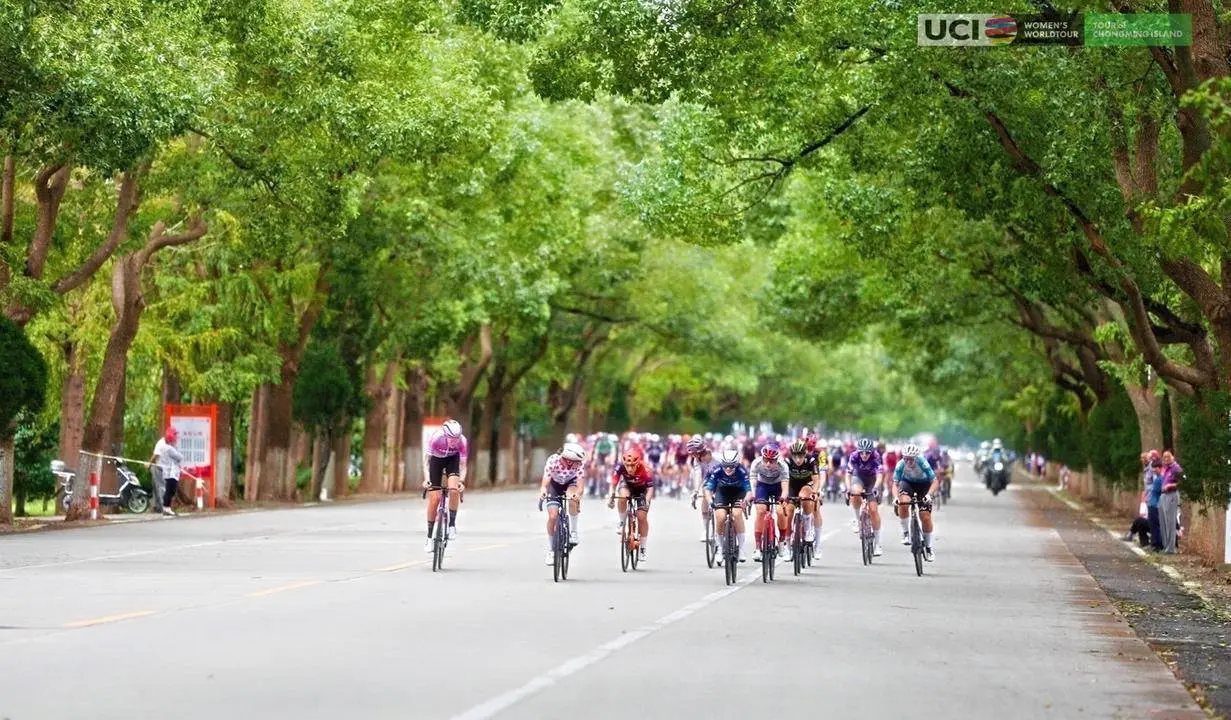 年UCI设, img, 比赛虽然落